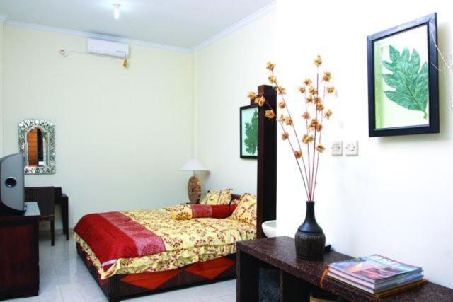 Pondok Villa Hotel Jogjacarta Quarto foto